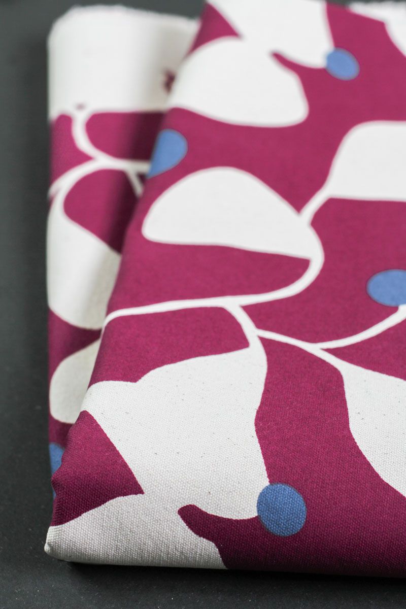 Mind the Maker – Geomania Cotton Canvas fuchsia per meter